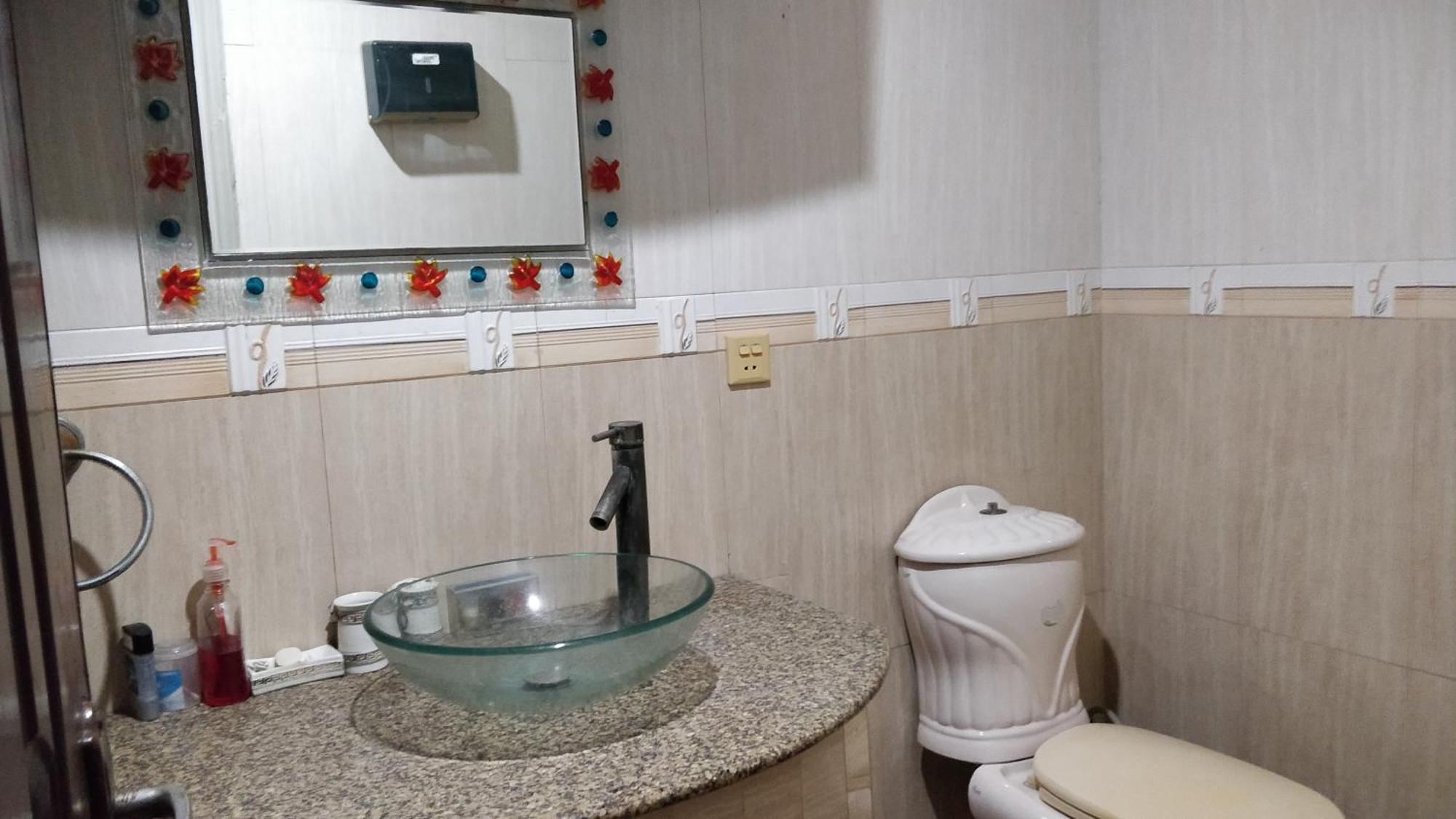 Quick Continental Hotel - Jail Road Lahore Quarto foto