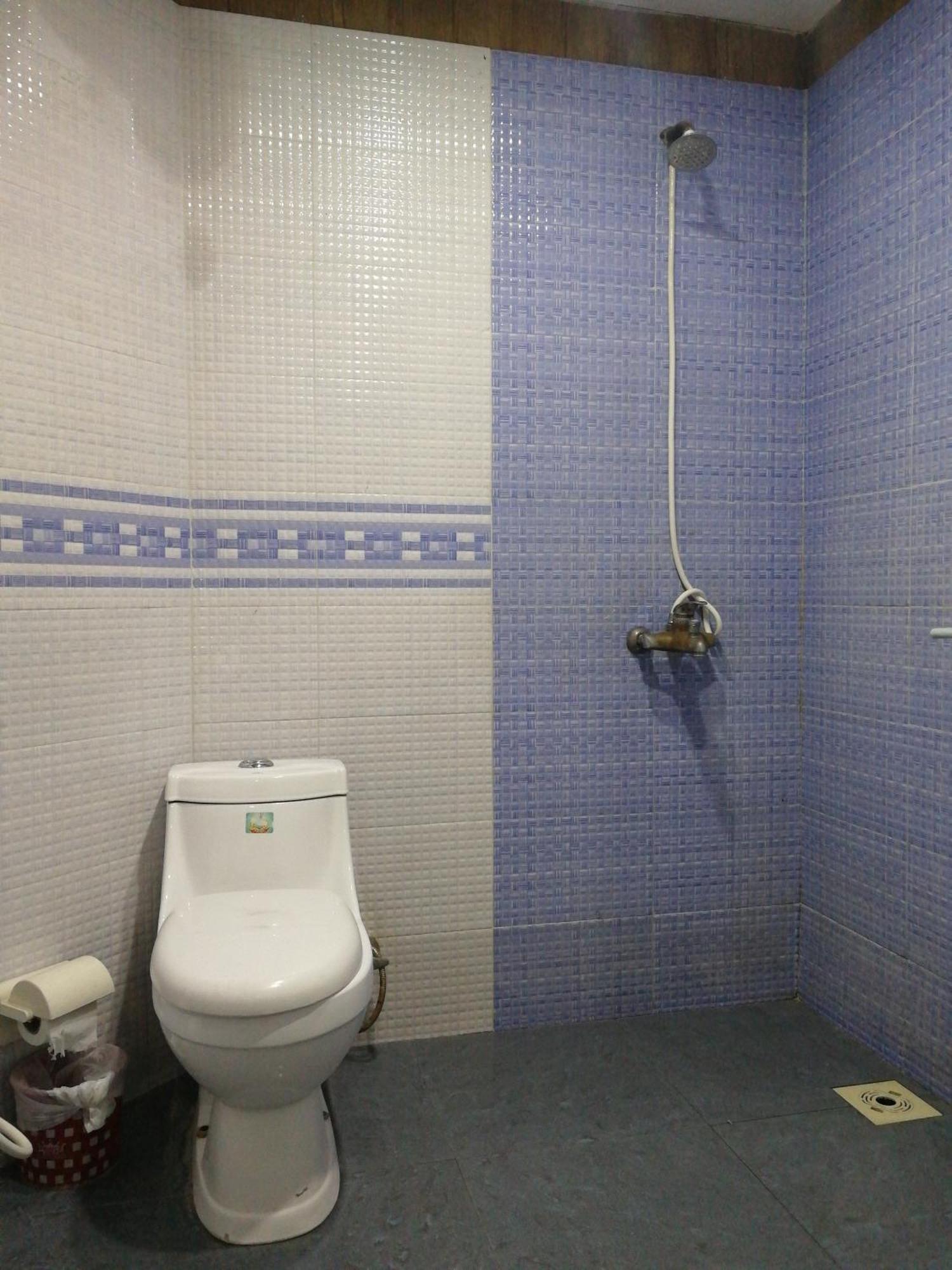 Quick Continental Hotel - Jail Road Lahore Quarto foto