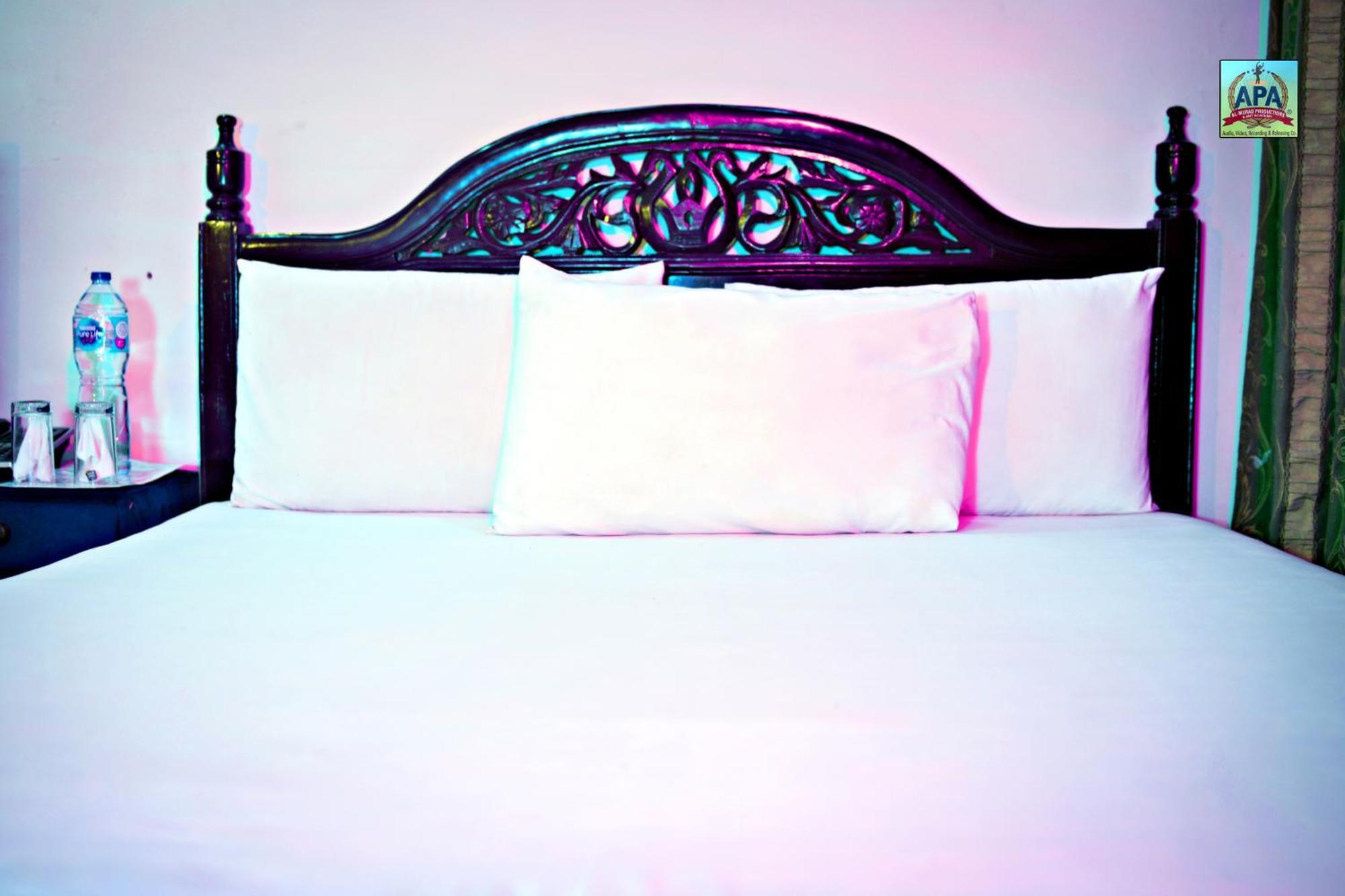 Quick Continental Hotel - Jail Road Lahore Exterior foto